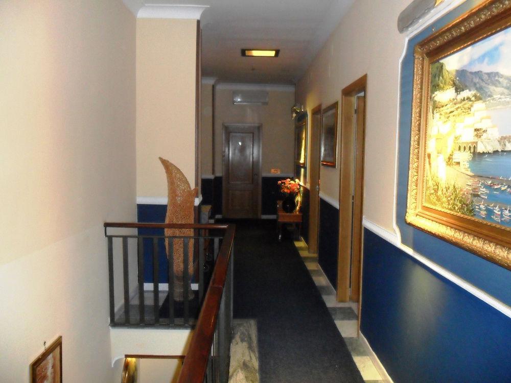 Runa Hotel Mugnano di Napoli エクステリア 写真
